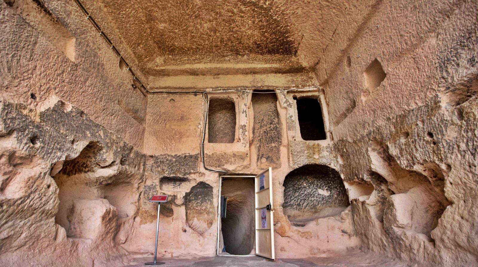 Tatlarin Yeraltı Şehri